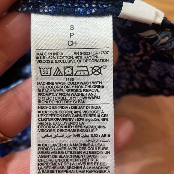 Old Navy Blue Floral Tassel Boho Balloon Sleeve Top - Small - Picture 7 of 7